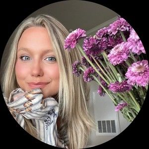 Meet your Posher, Chrissy